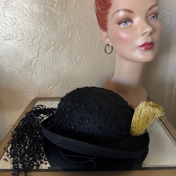 DAPPER 1940s\' BLACK FELT \